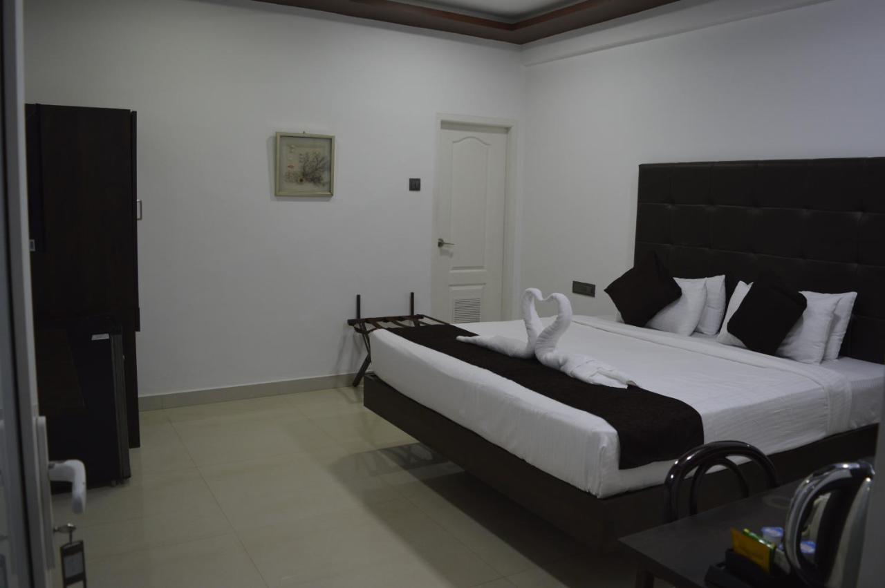Hotel Sea Shore Beach Resort, Calangute Exterior foto